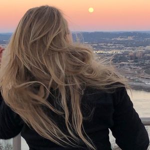 Meet your Posher, Julie